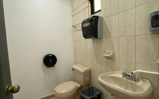 RENTA CONSULTORIO NUEVO SOBRE MARIANO OTERO, EL COLLI URBANO, ZAPOPAN