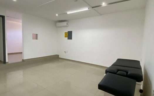 RENTA CONSULTORIO NUEVO SOBRE MARIANO OTERO, EL COLLI URBANO, ZAPOPAN