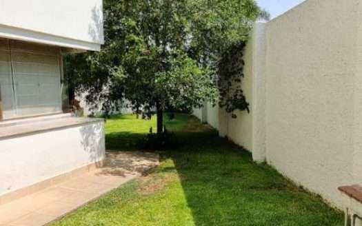 VENTA CASA DE LUJO CON MUCHA ILUMINACIÓN NATURAL, FRACC. SAN WENCESLAO, ZAPOPAN