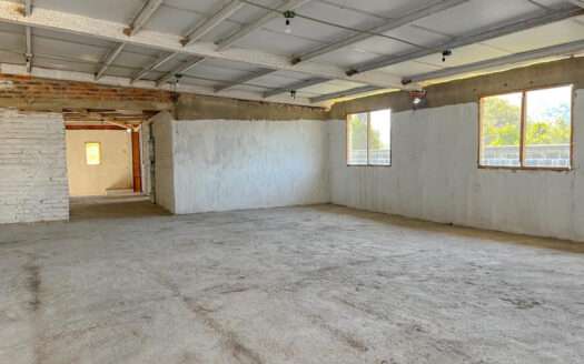 RENTA BODEGA AMPLIA CERCA DE MACROLIBRAMIENTO, SANTA CRUZ DE LAS FLORES, TLAJOMULCO