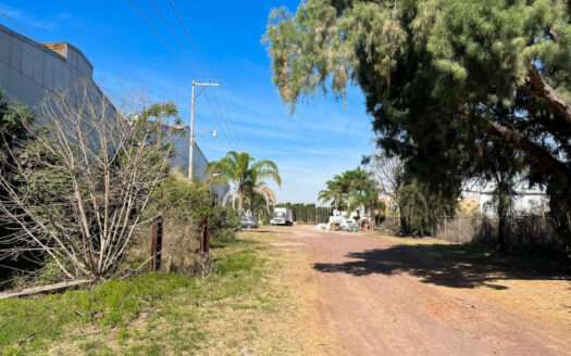 RENTA BODEGA AMPLIA CERCA DE MACROLIBRAMIENTO, SANTA CRUZ DE LAS FLORES, TLAJOMULCO