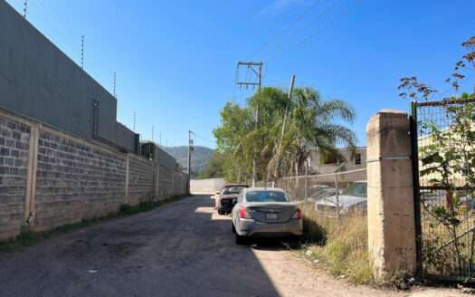 RENTA BODEGA AMPLIA CERCA DE MACROLIBRAMIENTO, SANTA CRUZ DE LAS FLORES, TLAJOMULCO