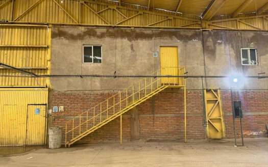 RENTA BODEGA AMPLIA CERCA DE MACROLIBRAMIENTO, SANTA CRUZ DE LAS FLORES, TLAJOMULCO