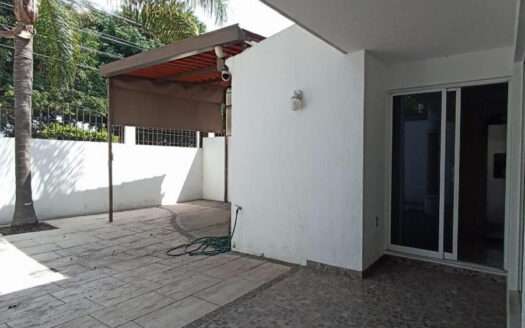 VENTA CASA EN NUEVA GALICIA TLAJOMULCO