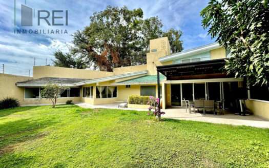VENTA CASA BUGAMBILIAS ZAPOPAN