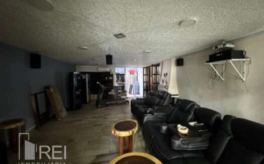 VENTA CASA SOBRE PABLO NERUDA MUY CERCA DE LA AUTÓNOMA, VILLA UNIVERSIDAD, ZAPOPAN