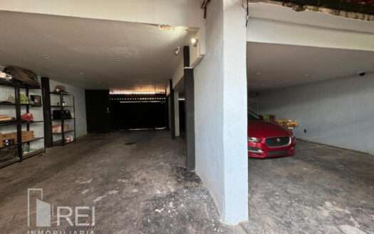 VENTA CASA SOBRE PABLO NERUDA MUY CERCA DE LA AUTÓNOMA, VILLA UNIVERSIDAD, ZAPOPAN