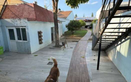 VENTA CASA SOBRE PABLO NERUDA MUY CERCA DE LA AUTÓNOMA, VILLA UNIVERSIDAD, ZAPOPAN