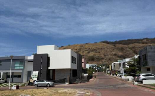 VENTA TERRENO LA RIOJA TLAJOMULCO