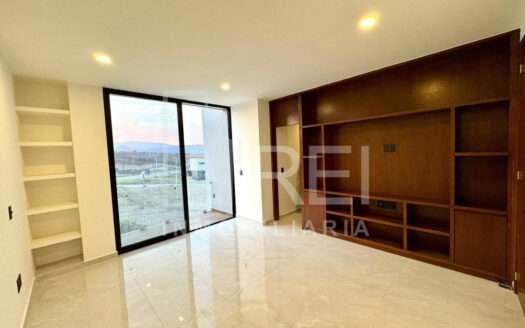 VENTA CASA NUEVA CON ROOF GARDEN EN SENDEROS DE MONTE VERDE TLAJOMULCO