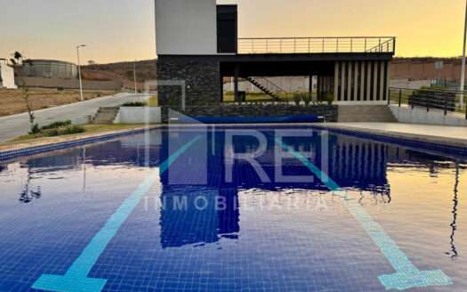 VENTA CASA NUEVA CON ROOF GARDEN EN SENDEROS DE MONTE VERDE TLAJOMULCO