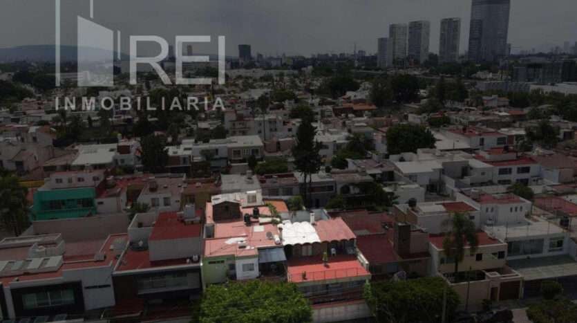 VENTA CASA ZONA LA MINERVA VALLARTA SUR GUADALAJARA