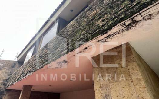 VENTA CASA LADRON DE GUEVARA GUADALAJARA