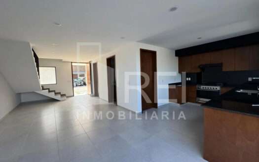 VENTA CASA EN EL EDEN ZONA BOSQUES DE SANTA ANITA TLAJOMULCO