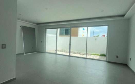 VENTA CASA DENTRO DE COTO EN CASA FUERTE TLAJOMULCO