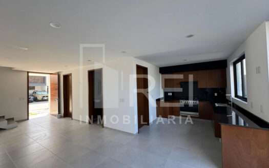 VENTA CASA EN EL EDEN ZONA BOSQUES DE SANTA ANITA TLAJOMULCO