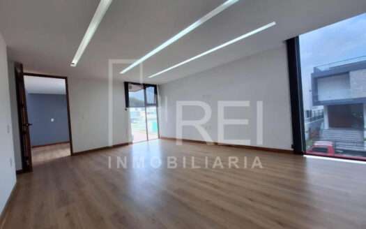 VENTA CASA NUEVA EN LA RIOJA TLAJOMULCO