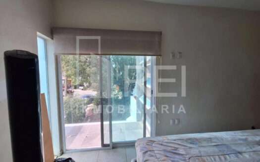 VENTA CASA EN PARQUES DE SANTA MARIA TLAQUEPAQUE