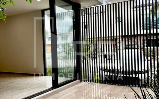 VENTA CASA NUEVA FRENTE A PARQUE COTO TOLEDO EN NUEVA GALICIA RESIDENCIAL