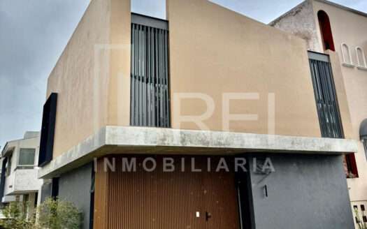 VENTA CASA NUEVA FRENTE A PARQUE COTO TOLEDO EN NUEVA GALICIA RESIDENCIAL