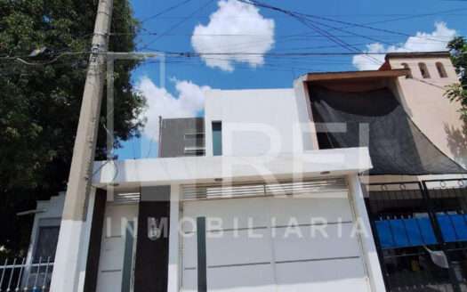 VENTA CASA EN PARQUES DE SANTA MARIA TLAQUEPAQUE