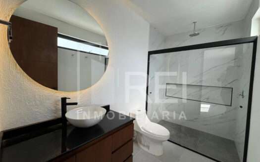 VENTA CASA EN EL EDEN ZONA BOSQUES DE SANTA ANITA TLAJOMULCO