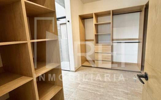 VENTA CASA NUEVA FRENTE A PARQUE COTO TOLEDO EN NUEVA GALICIA RESIDENCIAL