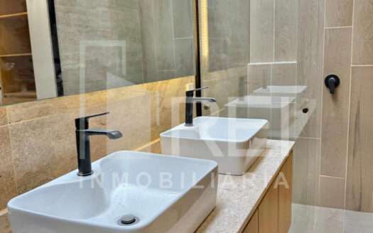 VENTA CASA NUEVA FRENTE A PARQUE COTO TOLEDO EN NUEVA GALICIA RESIDENCIAL