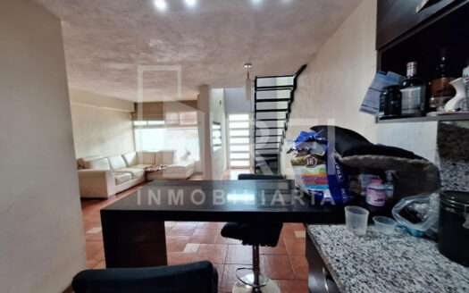 VENTA CASA EN PARQUES DE SANTA MARIA TLAQUEPAQUE