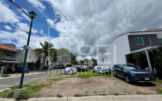 VENTA TERRENO EN ESQUINA COTO CORUÑA EN NUEVA GALICIA RESIDENCIAL TLAJOMULCO