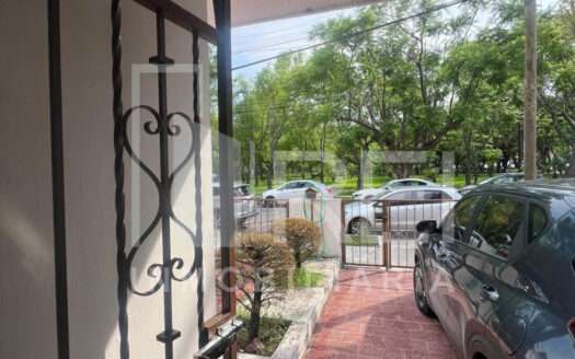 VENTA CASA EN ARBOLEDAS ZAPOPAN