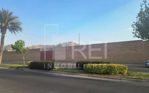 RENTA TERRENO EN ESQUINA COMERCIAL SOBRE BLVD. ALTA CALIFORNIA TLAJOMULCO