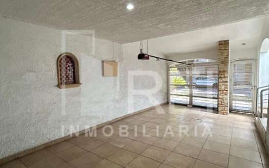 VENTA CASA EN JARDINES DE SAN IGNACIO ZAPOPAN