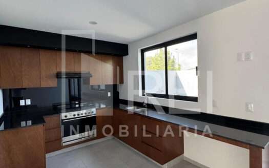 VENTA CASA EN EL EDEN ZONA BOSQUES DE SANTA ANITA TLAJOMULCO