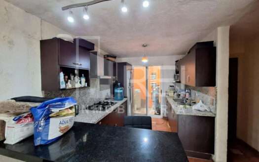 VENTA CASA EN PARQUES DE SANTA MARIA TLAQUEPAQUE