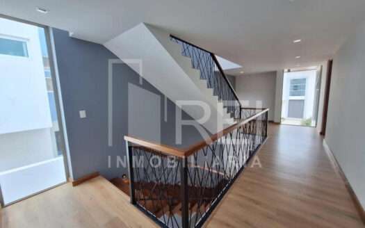 VENTA CASA NUEVA EN LA RIOJA TLAJOMULCO