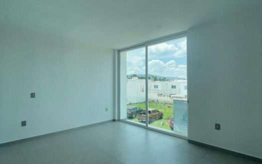 VENTA CASA DENTRO DE COTO EN CASA FUERTE TLAJOMULCO