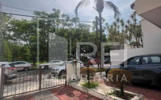 VENTA CASA EN ARBOLEDAS ZAPOPAN