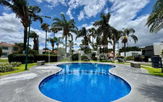 TERRENO DENTRO DE COTO CORUÑA EN NUEVA GALICIA TLAJOMULCO