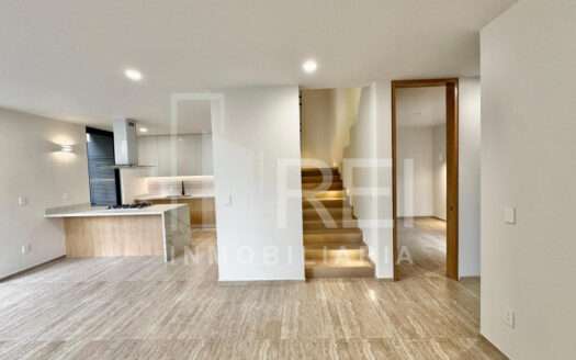 VENTA CASA NUEVA FRENTE A PARQUE COTO TOLEDO EN NUEVA GALICIA RESIDENCIAL