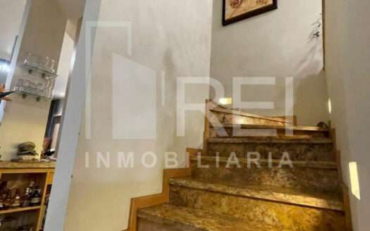 VENTA CASA DENTRO DE COTO LA JOYA EN AZALEAS BUGAMBILIAS ZAPOPAN