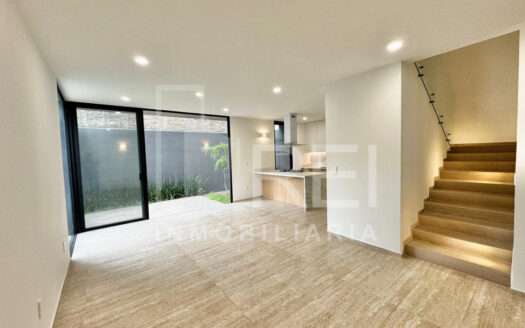 VENTA CASA NUEVA FRENTE A PARQUE COTO TOLEDO EN NUEVA GALICIA RESIDENCIAL