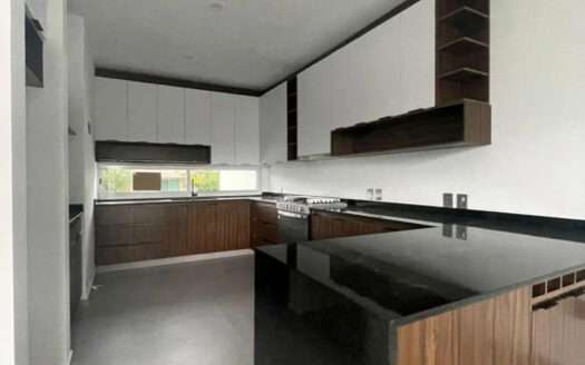 VENTA CASA DENTRO DE COTO EN CASA FUERTE TLAJOMULCO