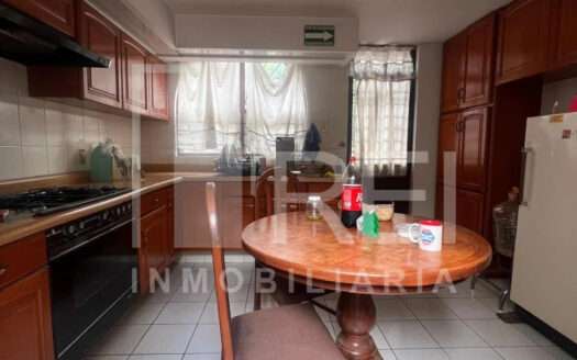 VENTA CASA EN ARBOLEDAS ZAPOPAN