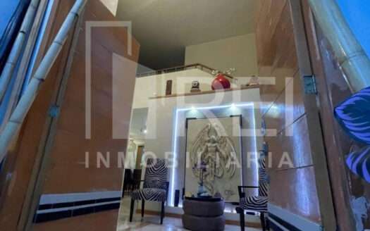 VENTA CASA DENTRO DE COTO LA JOYA EN AZALEAS BUGAMBILIAS ZAPOPAN