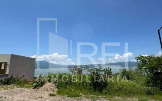 VENTA TERRENO VISTA A LA LAGUNA JOCOTEPEC JALISCO