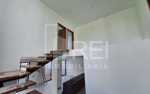 VENTA CASA EN LOS ROBLES RESIDENCIAL ZAPOPAN