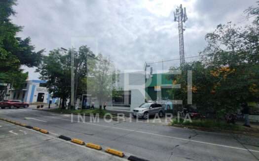 RENTA BODEGA SOBRE CALZADA INDEPENDENCIA GUADALAJARA