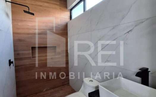 VENTA CASA EN LOS ROBLES RESIDENCIAL ZAPOPAN