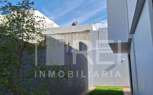 VENTA CASA EN LOS ROBLES RESIDENCIAL ZAPOPAN